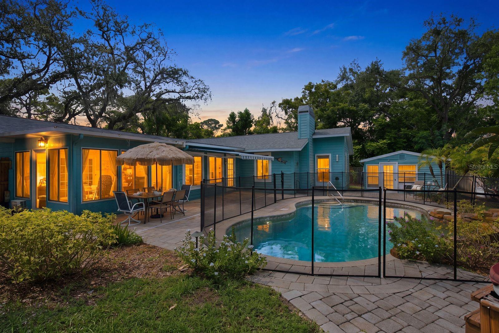 1111 Carlton Rd, Tarpon Springs, FL 34689