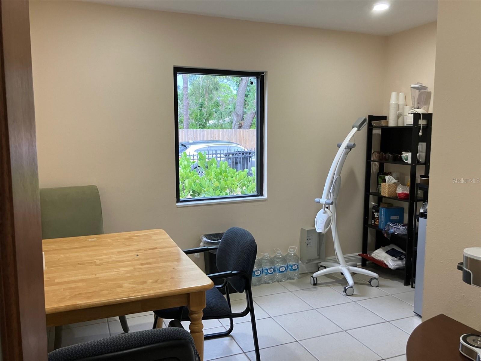 4306 W Kensington Ave, Tampa, FL 33629