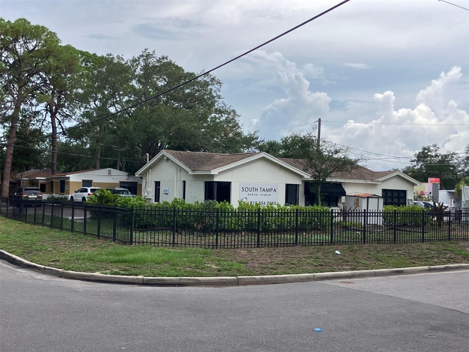 4306 W Kensington Ave, Tampa, FL 33629