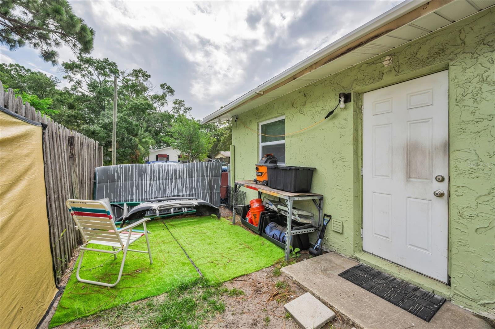 906908 Lake Palms Dr, Largo, FL 33771