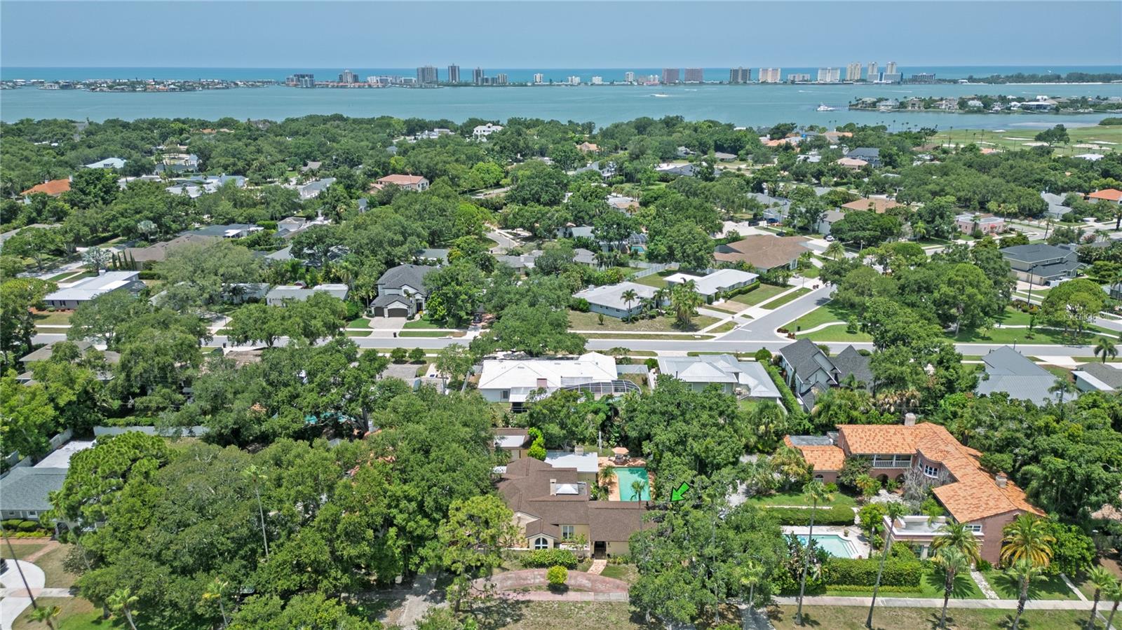 1330 Indian Rocks Rd, Belleair, FL 33756