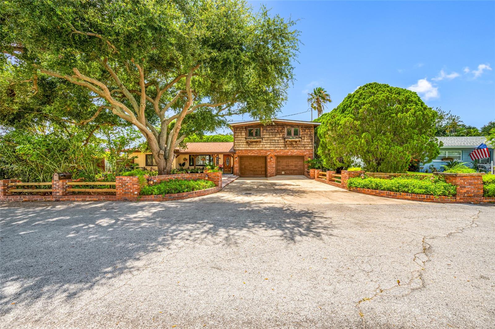 1488 Laconia Dr E, Clearwater, FL 33764