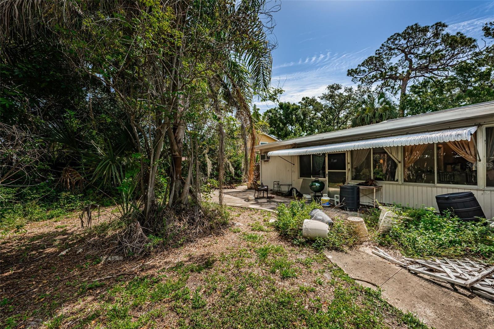 5230 Venetian Blvd NE, St Petersburg, FL 33703