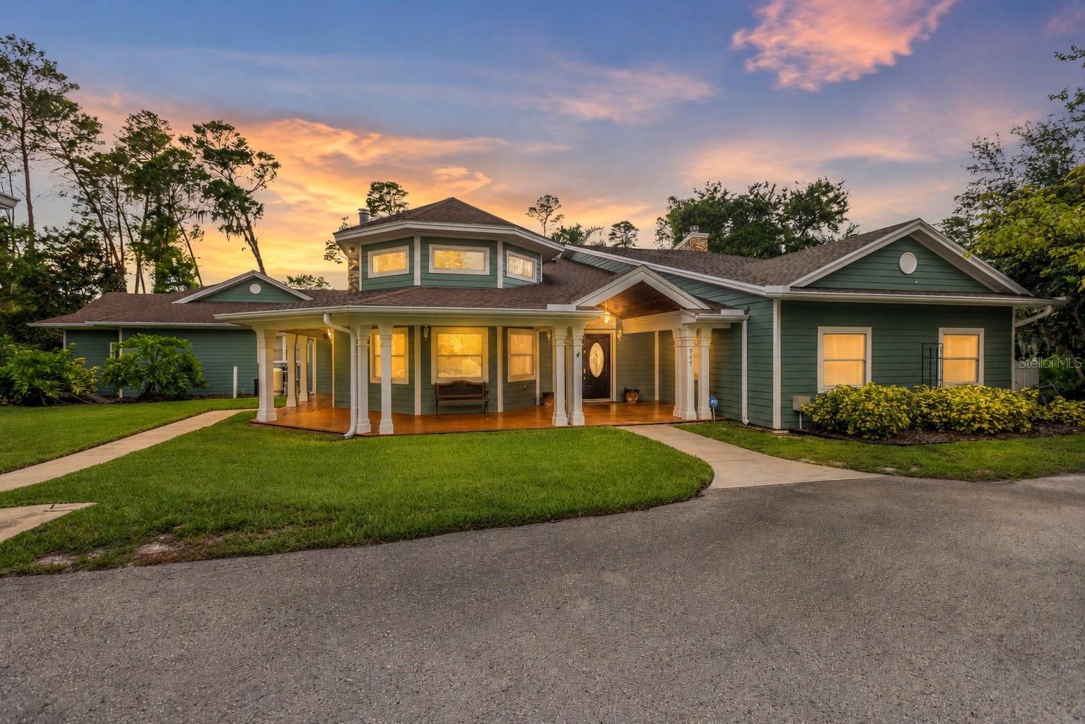967 Pine Hill Rd, Palm Harbor, FL 34683