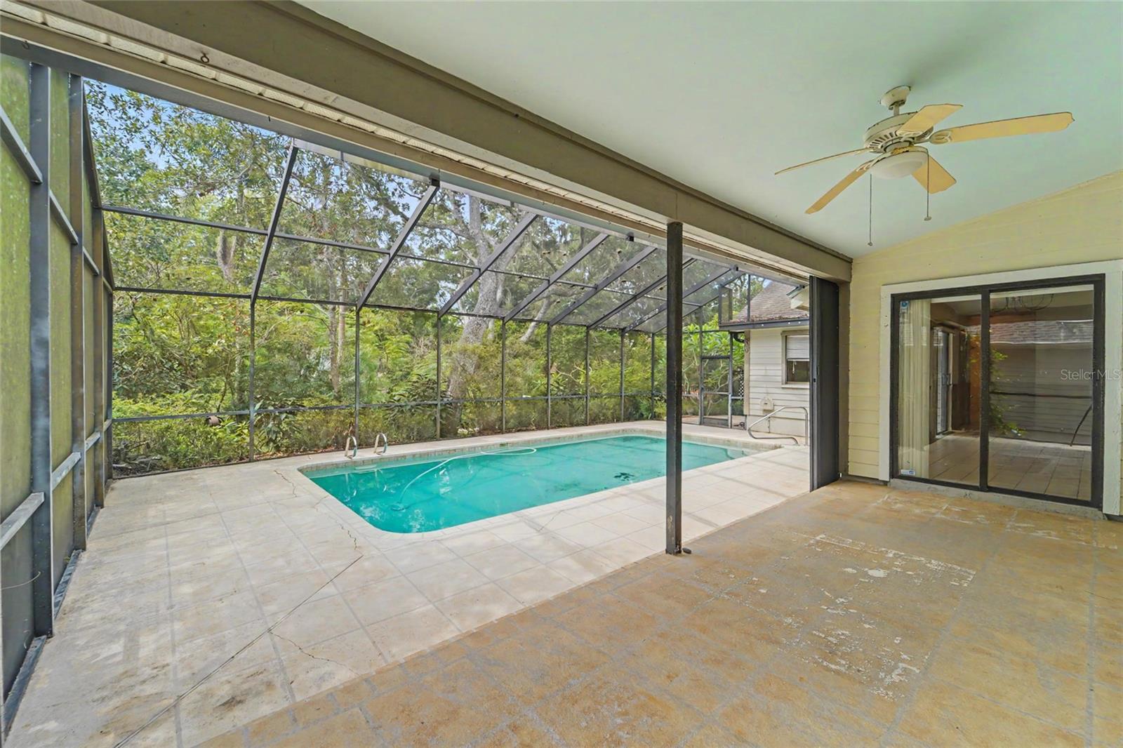 3408 Arcadia Dr, Palm Harbor, FL 34684