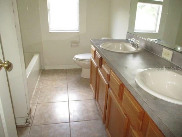 20123 Still Wind Dr, Tampa, FL 33647