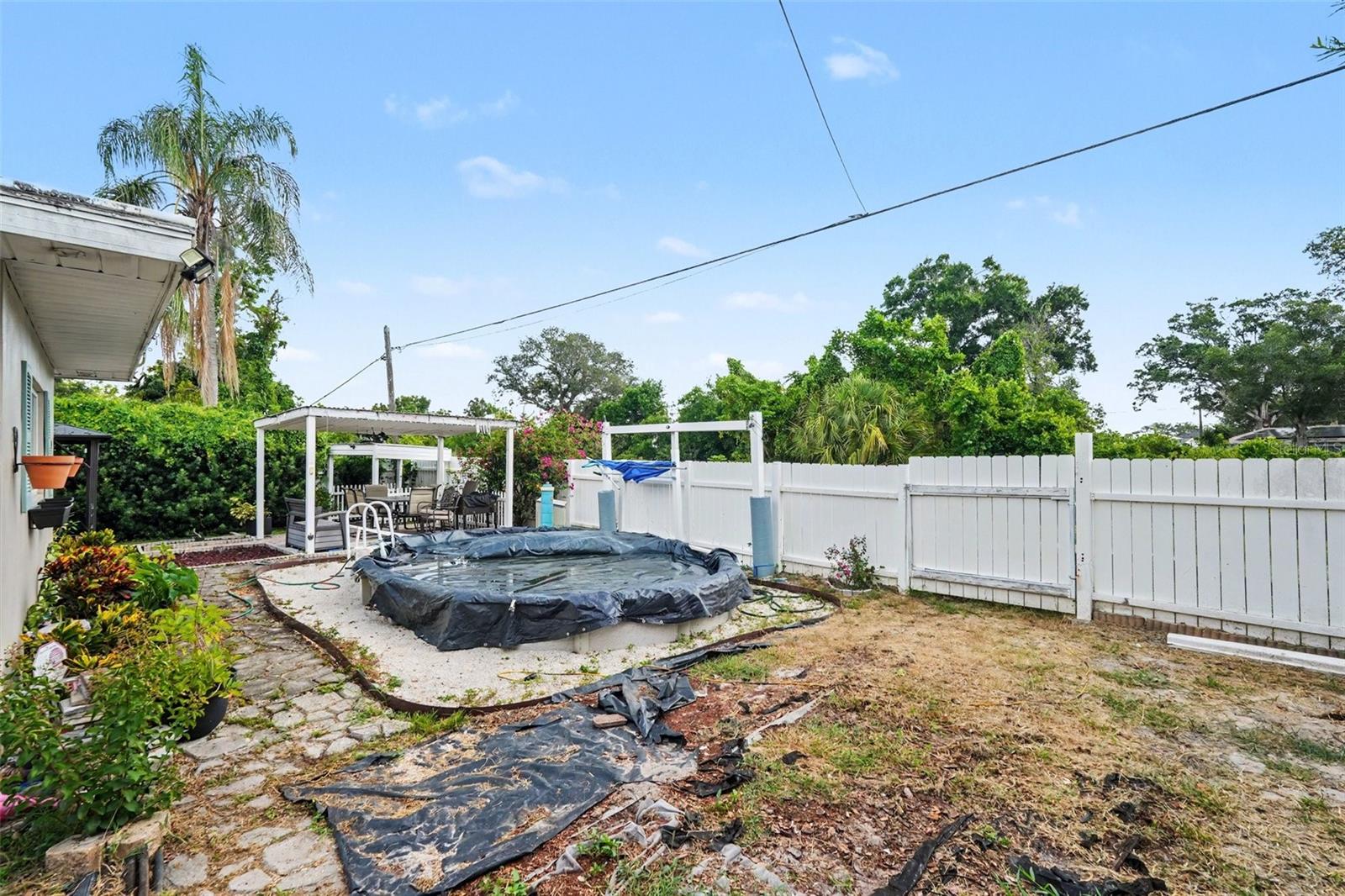 5603 Lown St N, St Petersburg, FL 33714