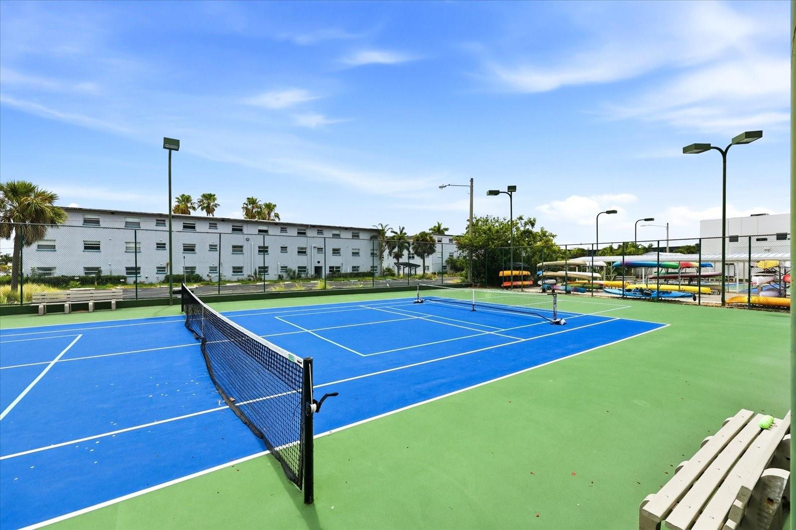 6020 Shore Blvd S #1002, Gulfport, FL 33707