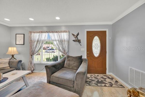 133 Stafford Cir, Palm Harbor, FL 34684
