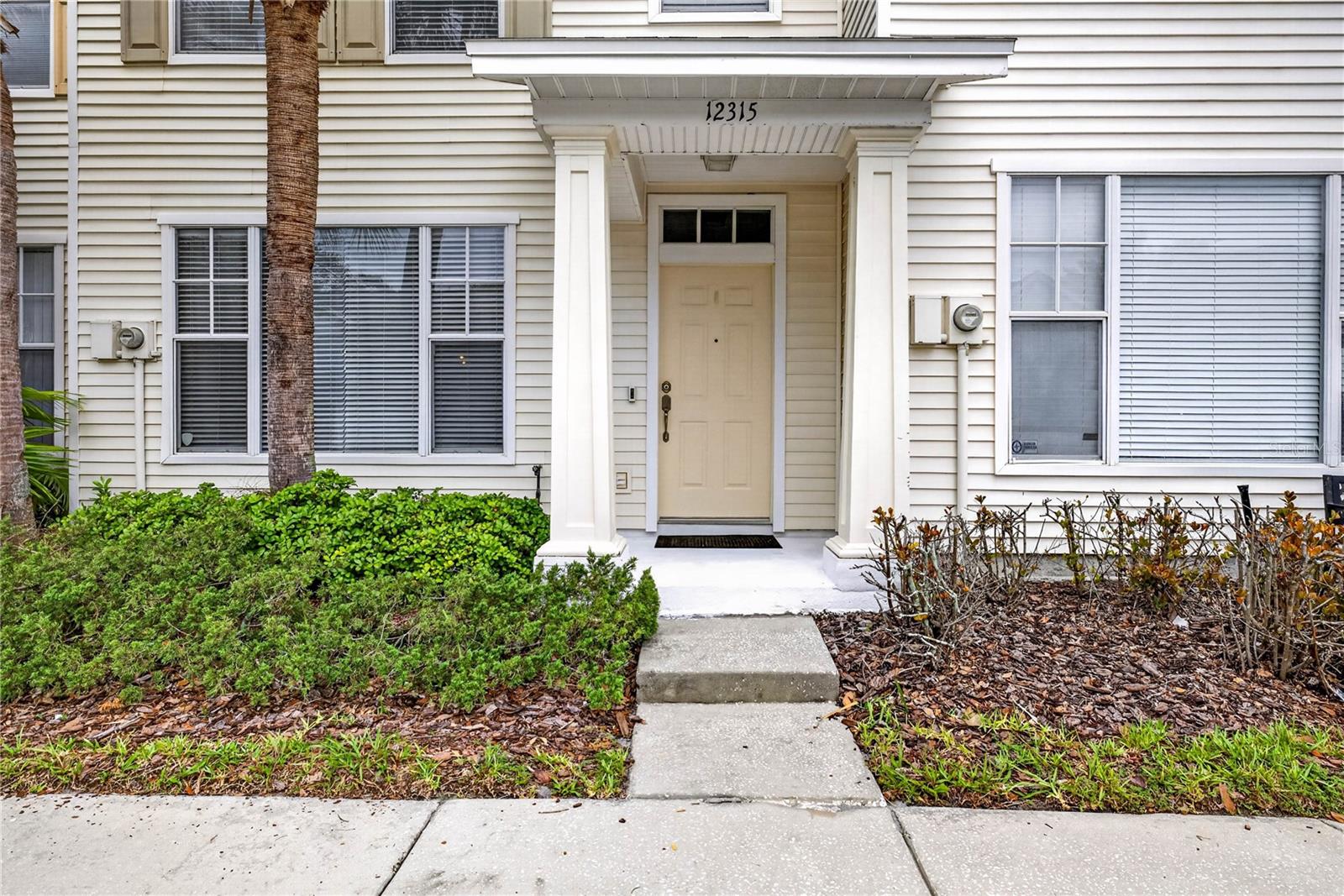12315 Country White Cir, Tampa, FL 33635