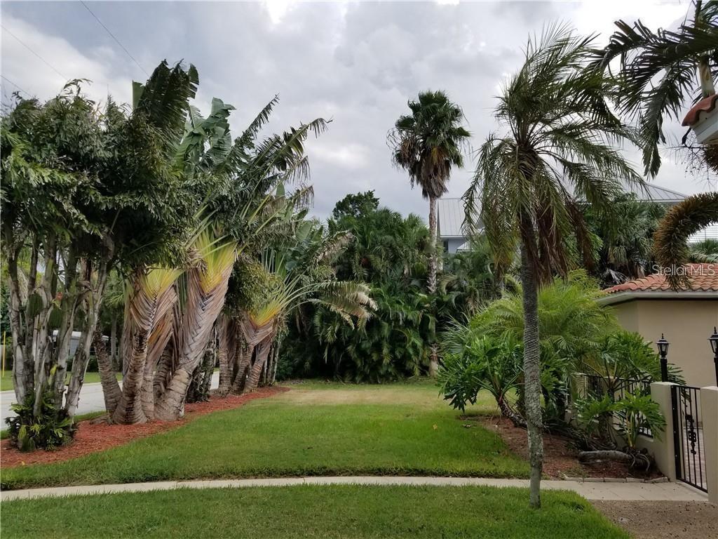 4000 Belle Vista Dr, St Petersburg, FL 33706