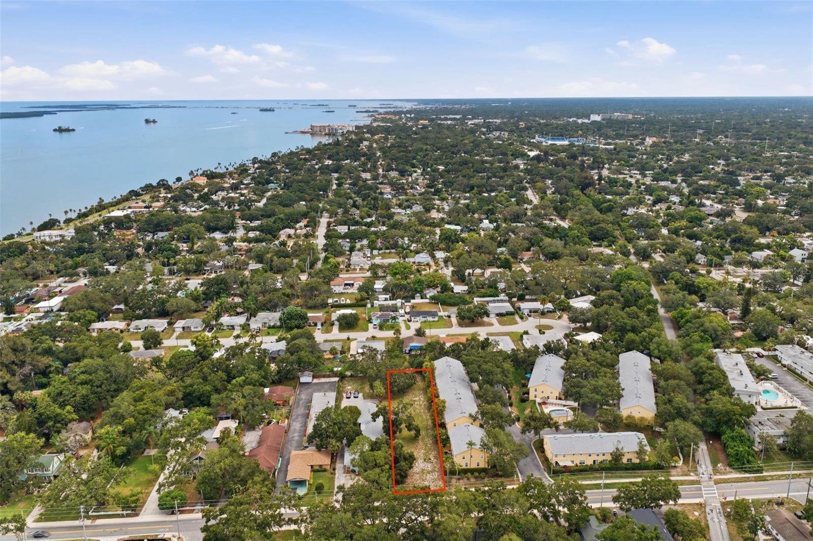 Sunset Point Rd, Clearwater, FL 33755
