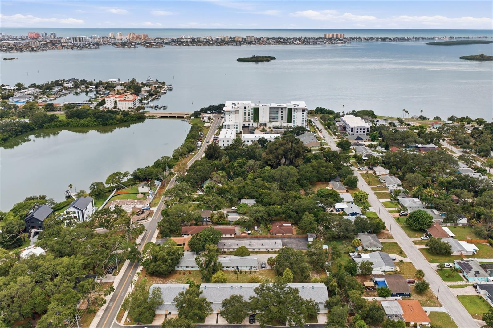 Sunset Point Rd, Clearwater, FL 33755