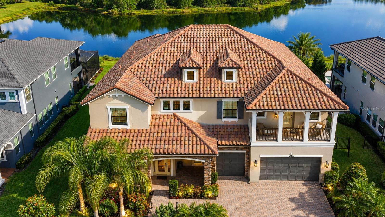 18014 Woodland View Dr, Lutz, FL 33548