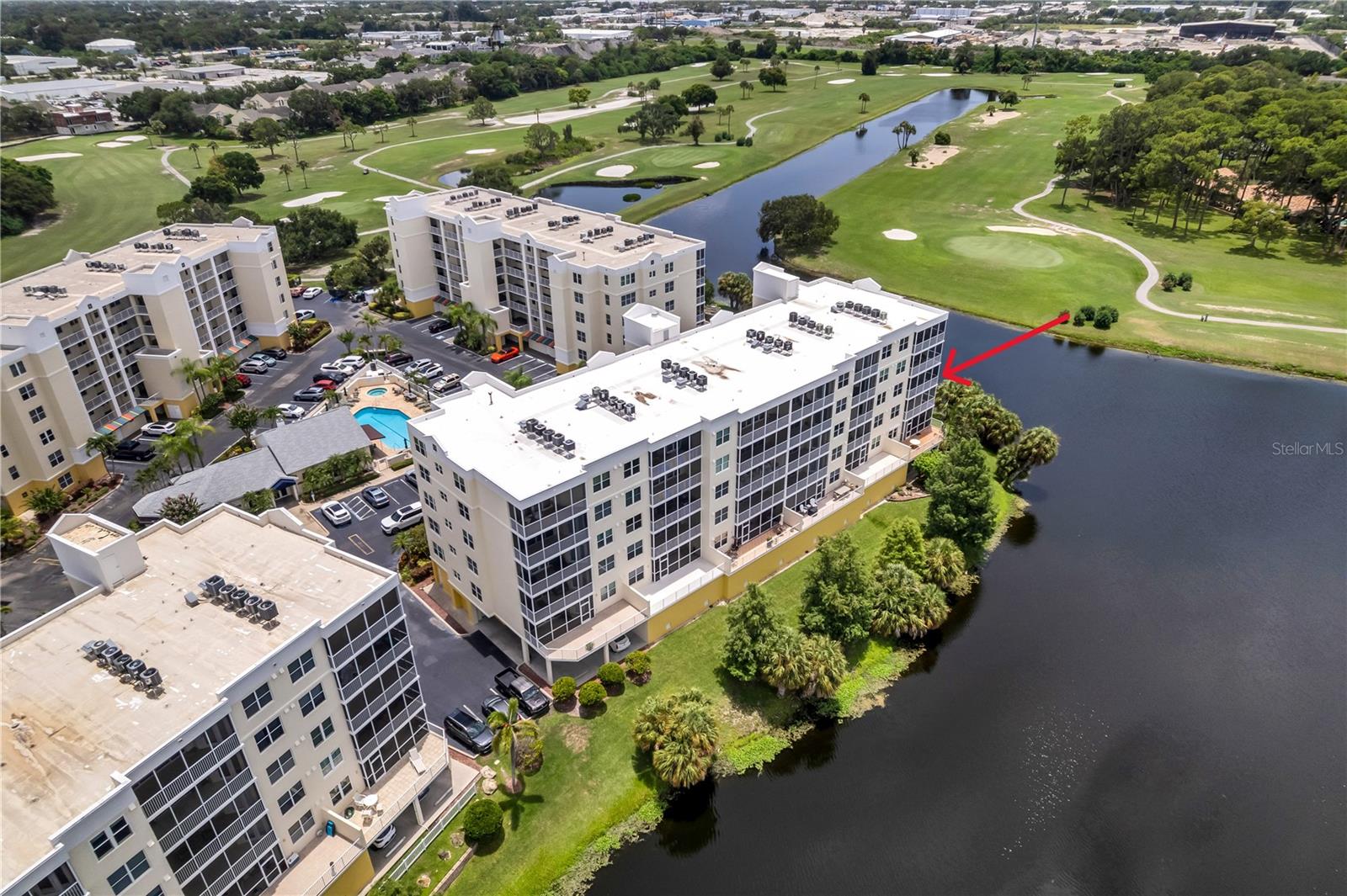 1200 Country Club Dr #1301, Largo, FL 33771