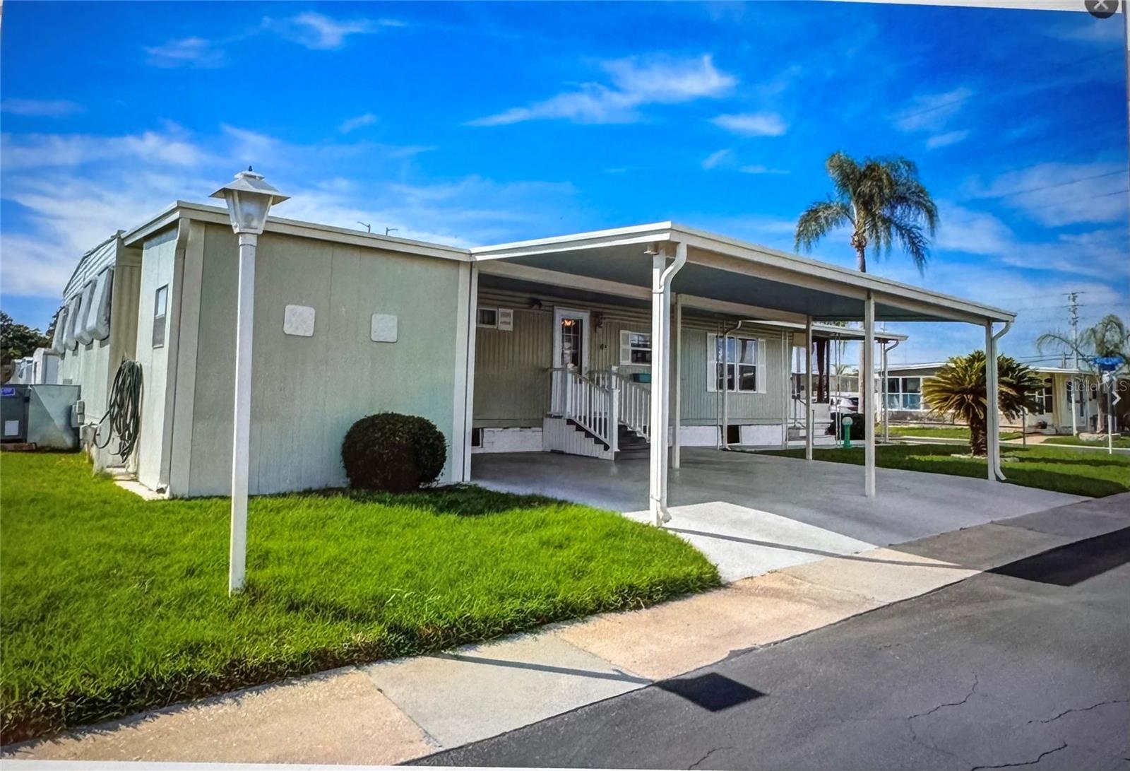 225 Dixie Ln, Tarpon Springs, FL 34689