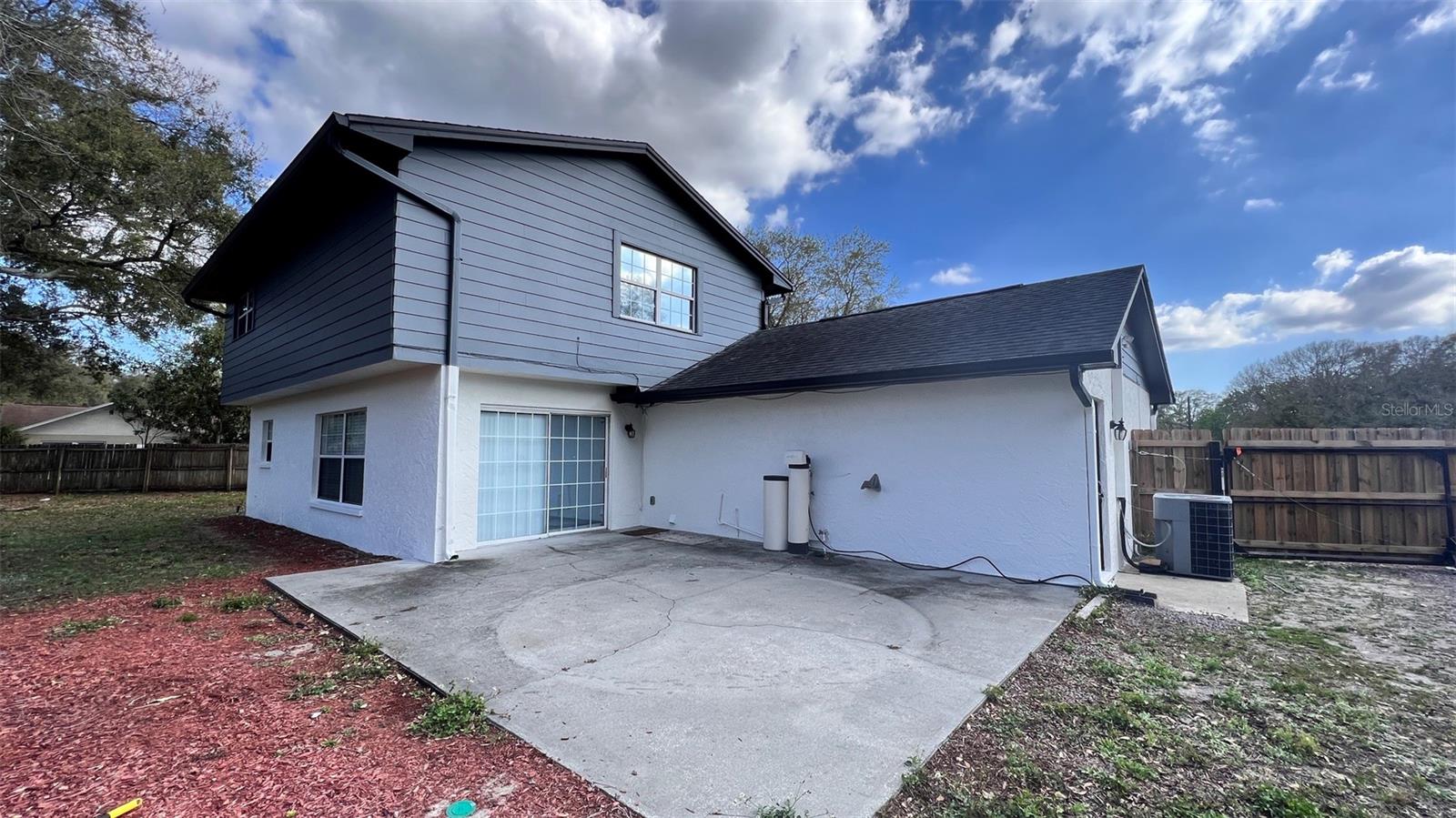 14009 Dominion Ct, Tampa, FL 33613