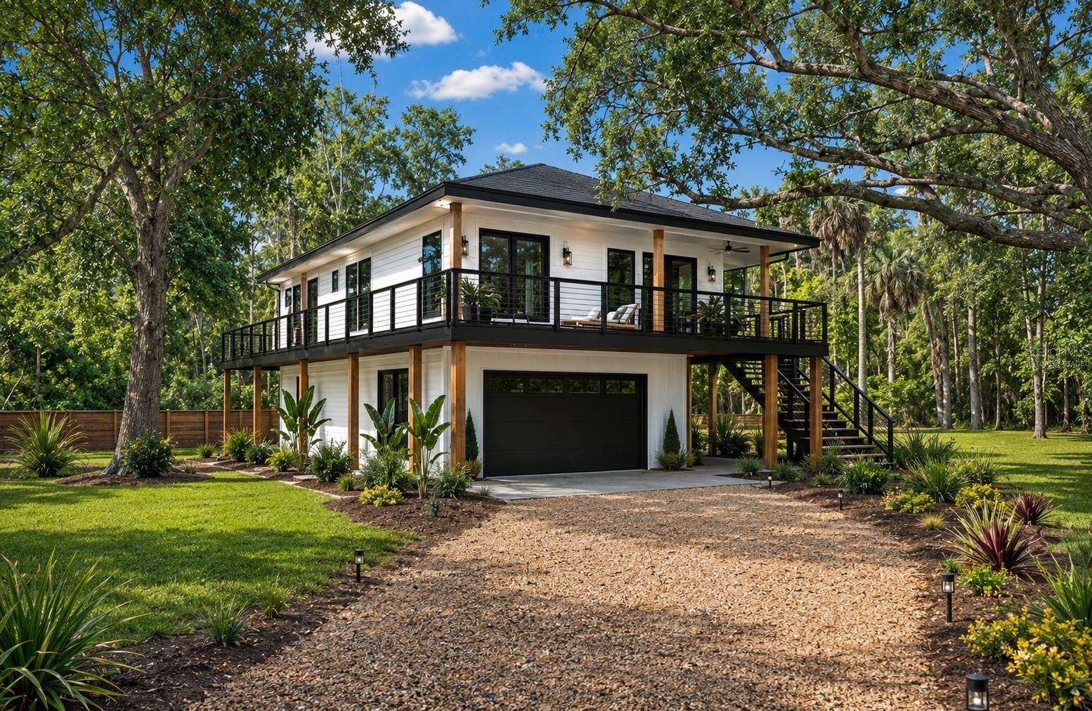 707 George St S, Tarpon Springs, FL 34688