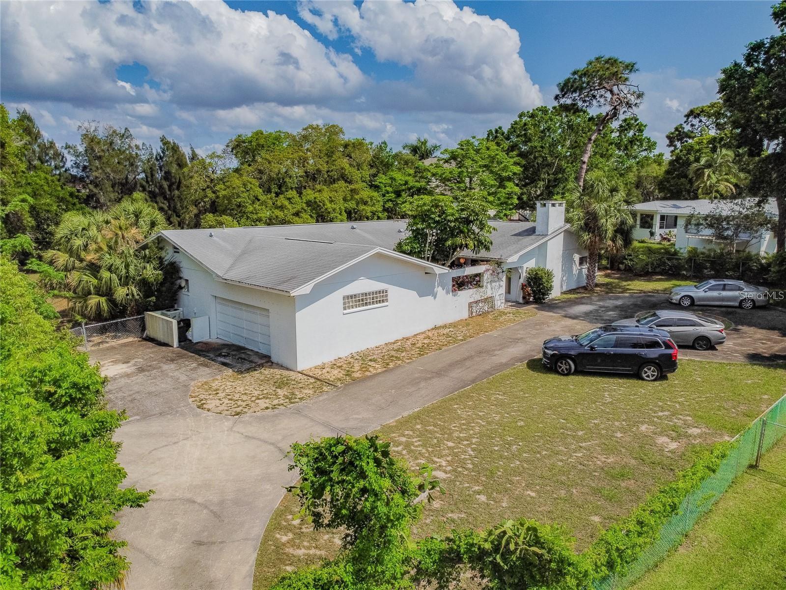 425 Craig Dr, Tarpon Springs, FL 34689