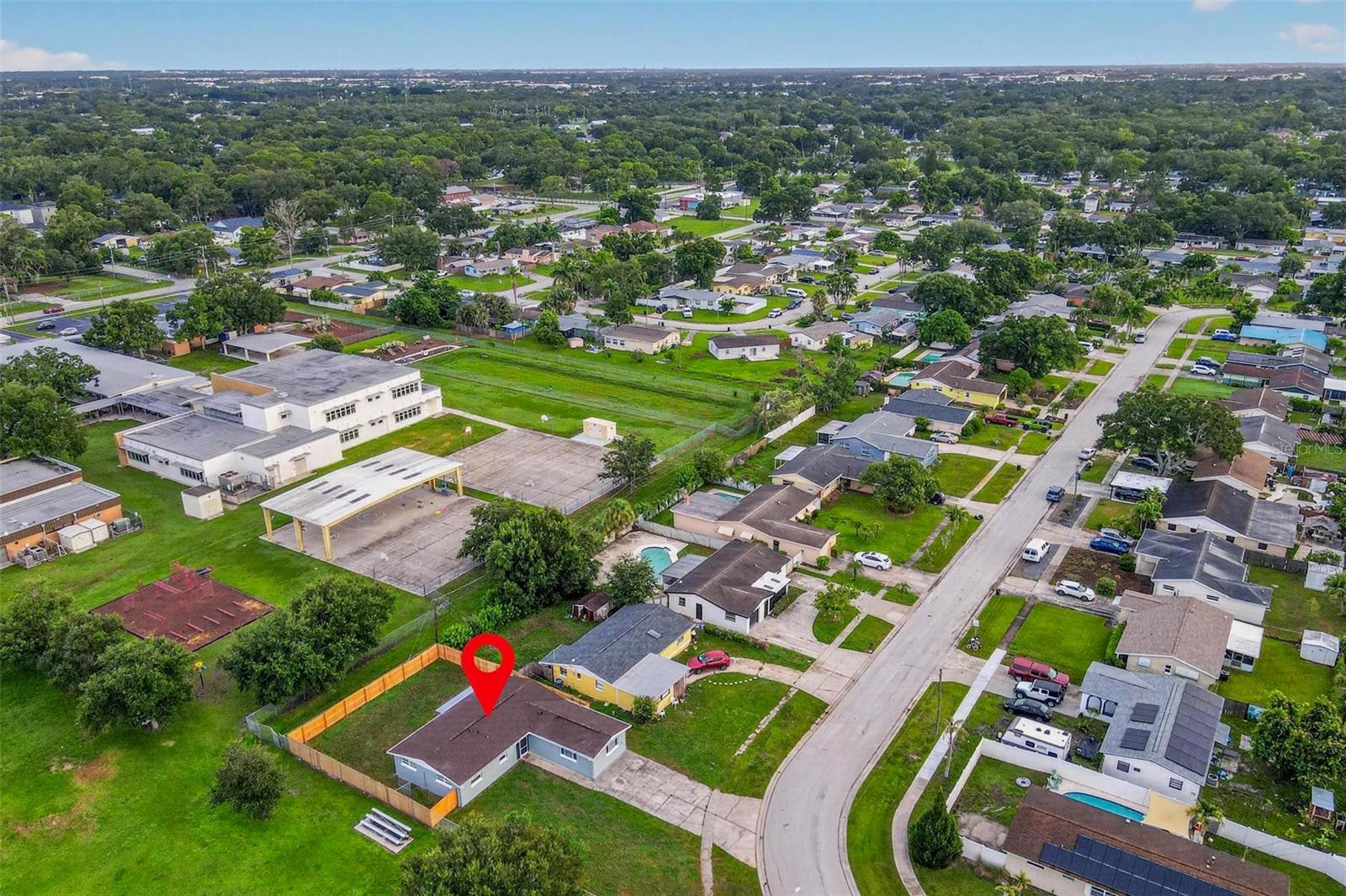 8700 58th Ln N, Pinellas Park, FL 33782