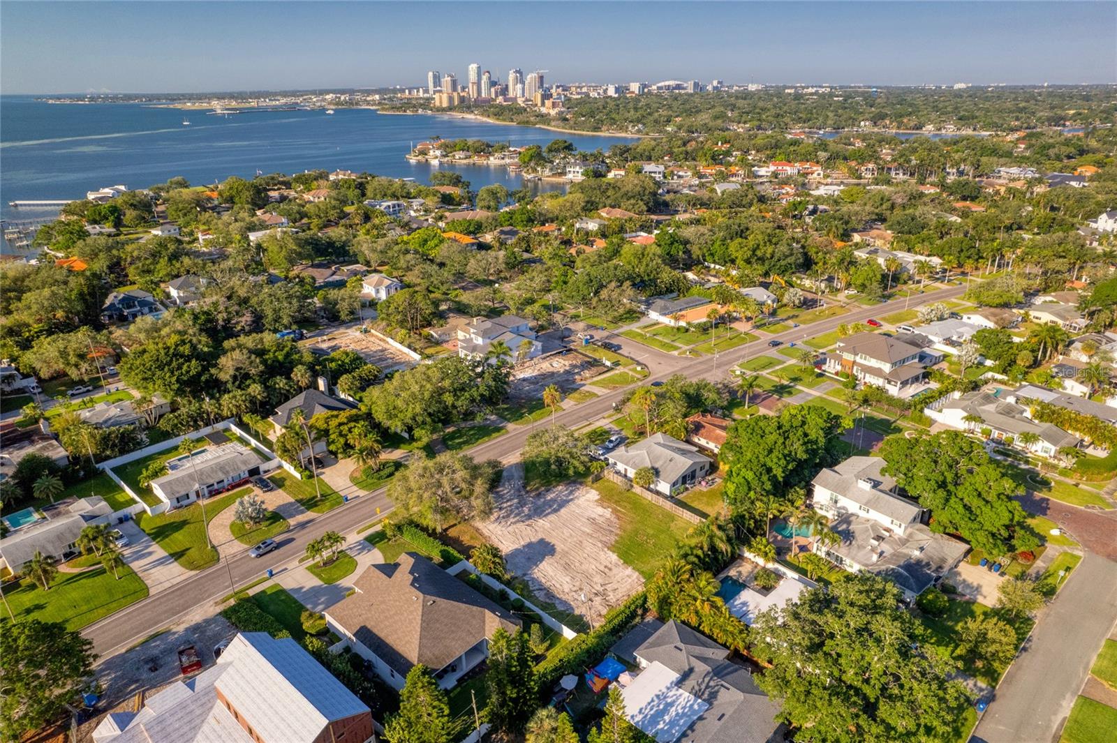 1020 Snell Isle Blvd NE, St Petersburg, FL 33704