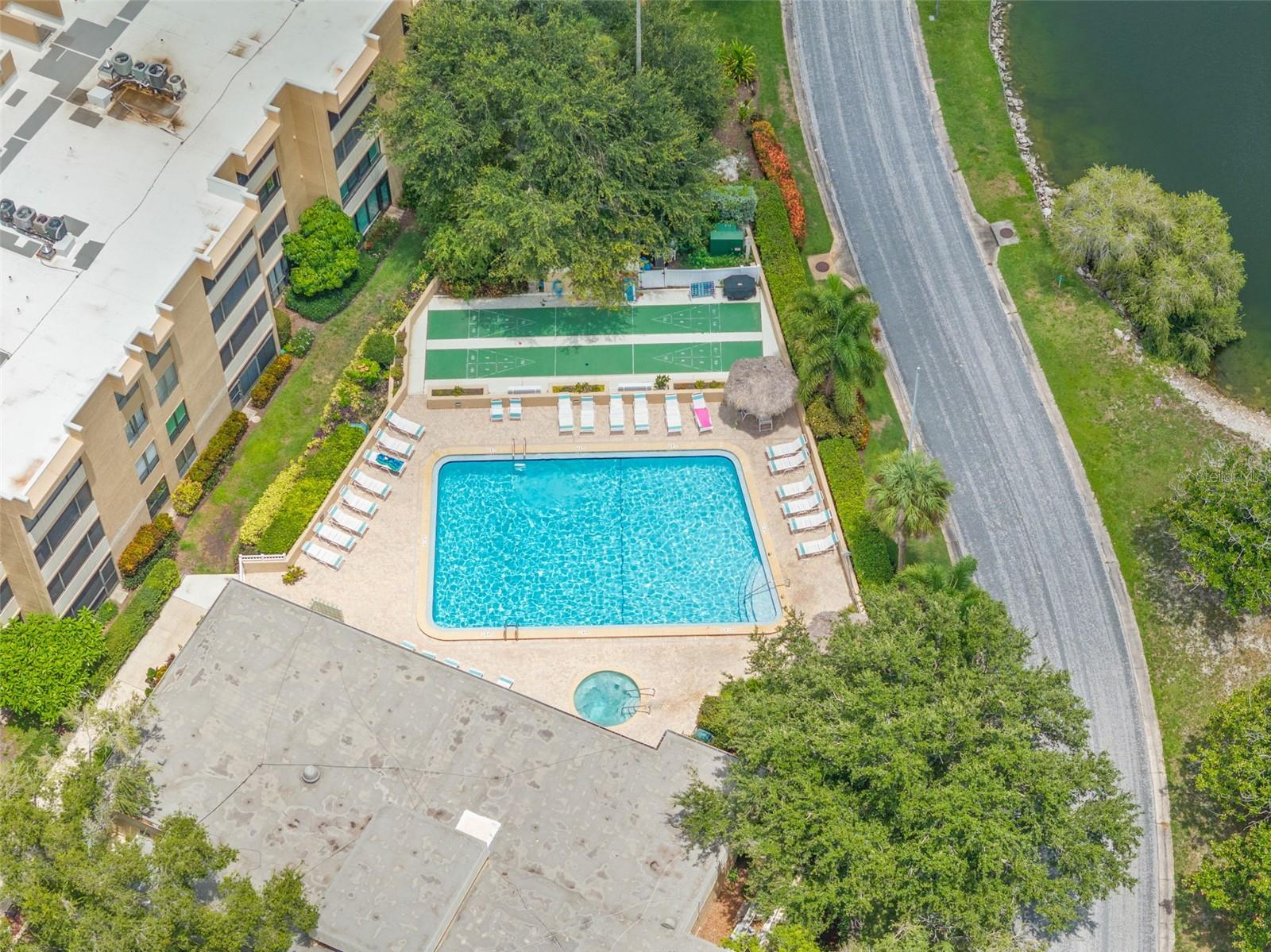 2614 Cove Cay Dr #106, Clearwater, FL 33760