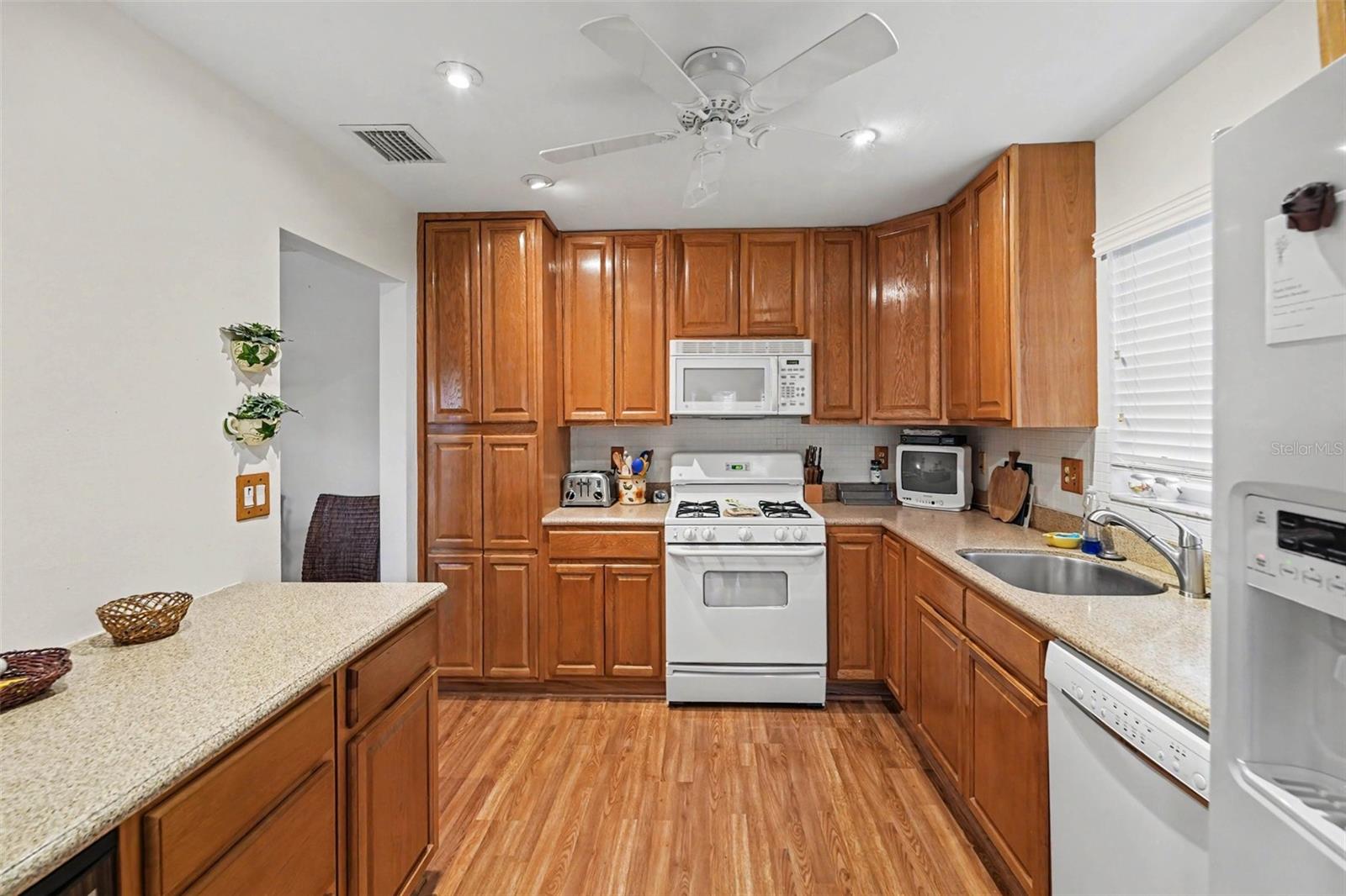 5970 80th St N #301, St Petersburg, FL 33709