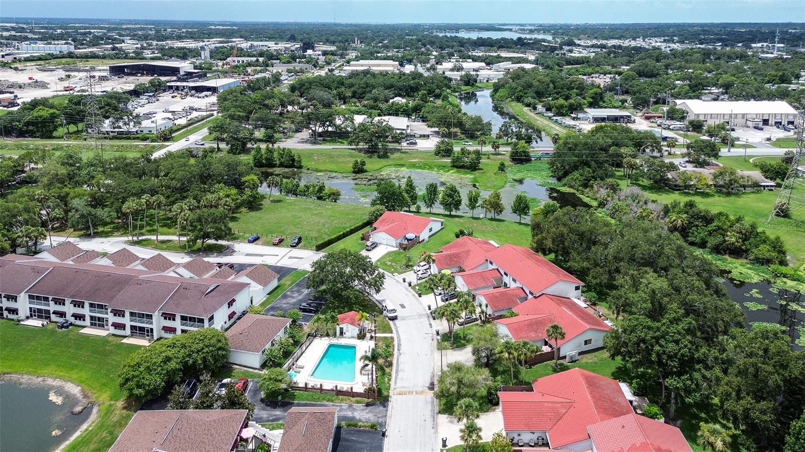 1439 Water View Dr W, Largo, FL 33771