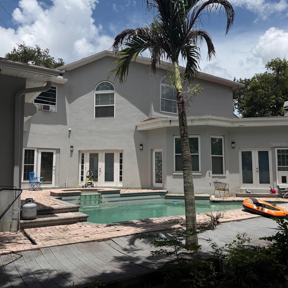 1931 Oak Ridge Ct, Clearwater, FL 33759