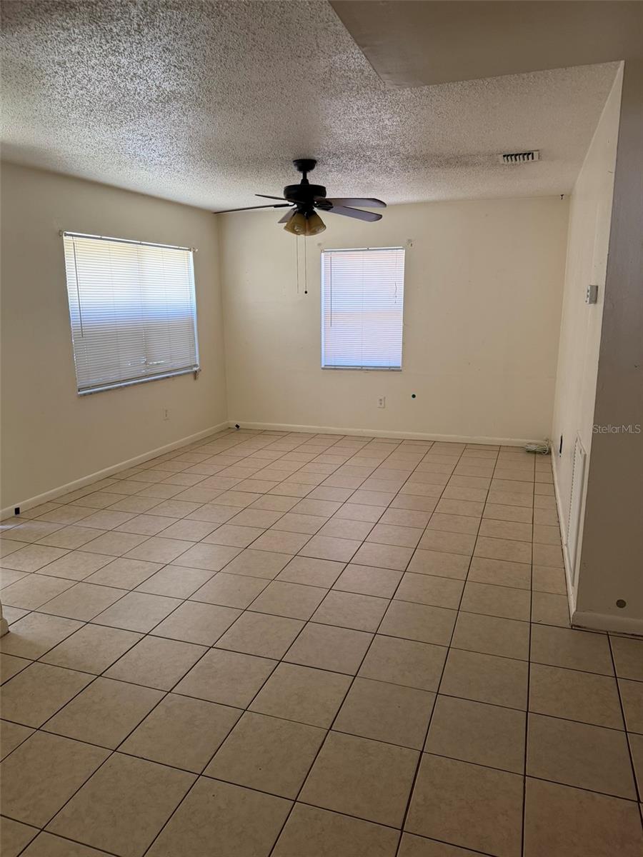 6458 79th Ave N, Pinellas Park, FL 33781