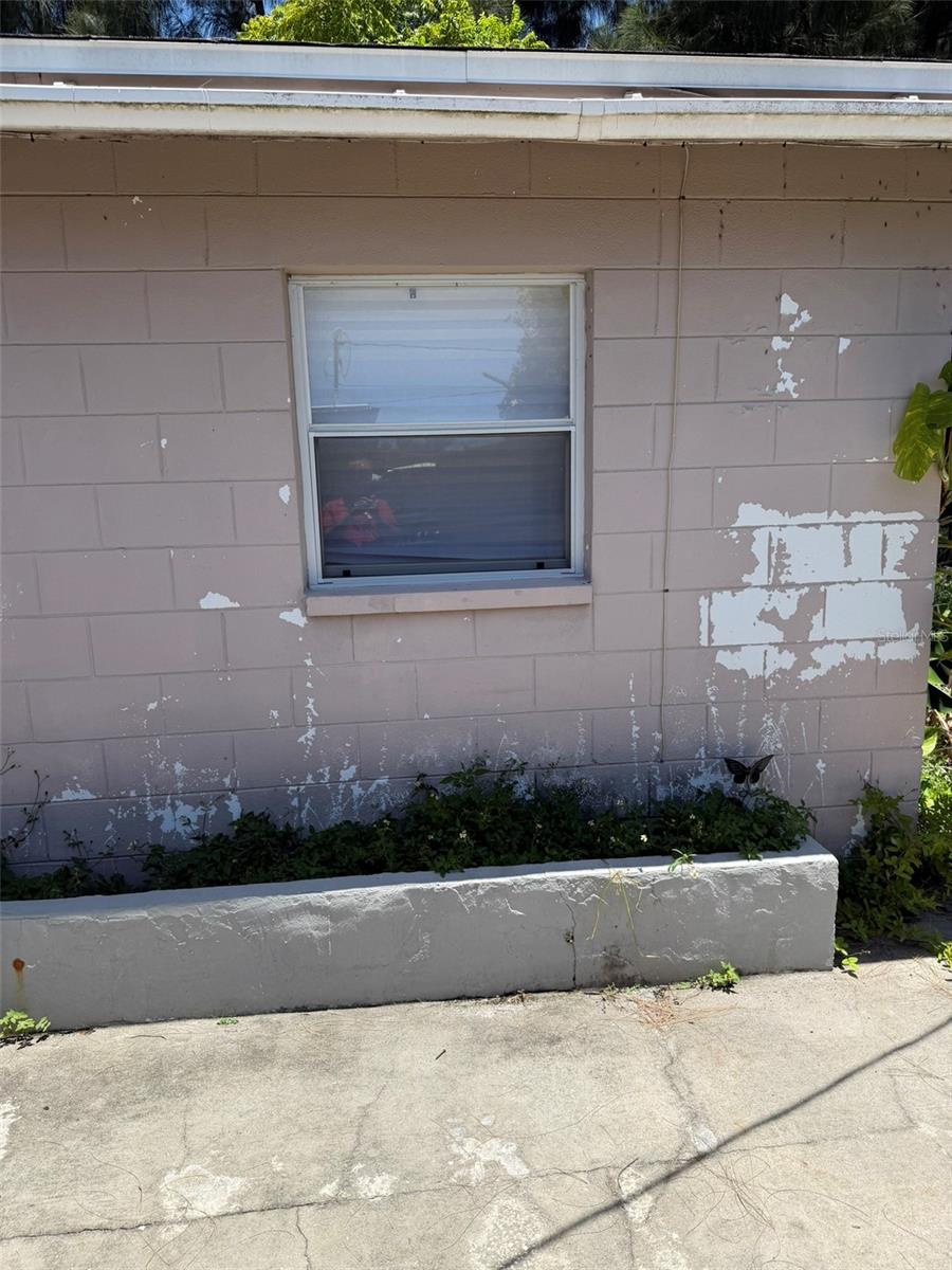 6458 79th Ave N, Pinellas Park, FL 33781