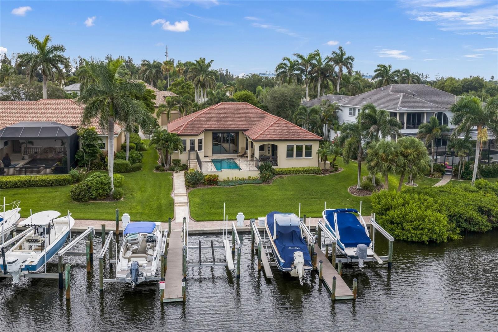 4110 Commodore Blvd, Cortez, FL 34215