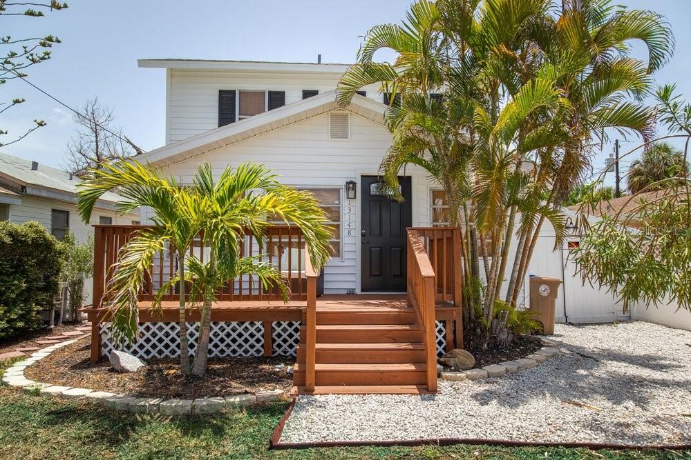 13148 3rd St E, Madeira Beach, FL 33708
