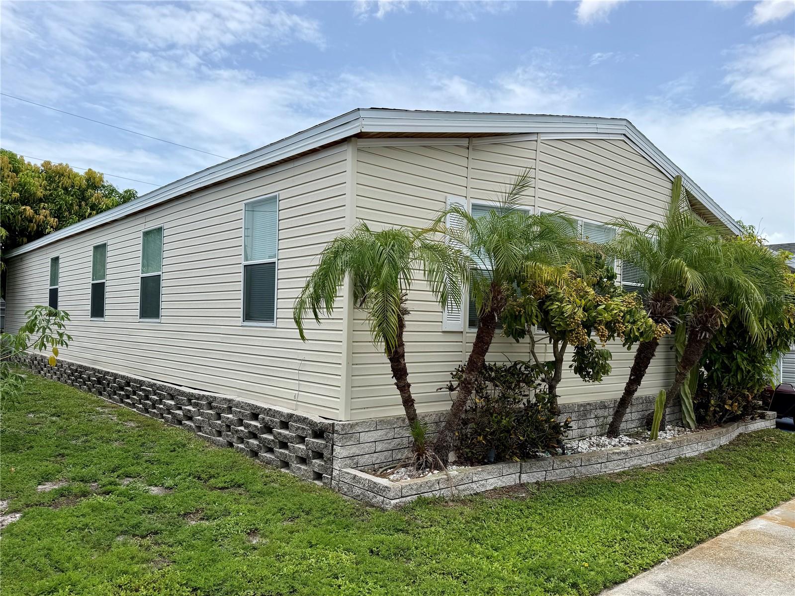 34066 Avocado Dr N, Pinellas Park, FL 33781