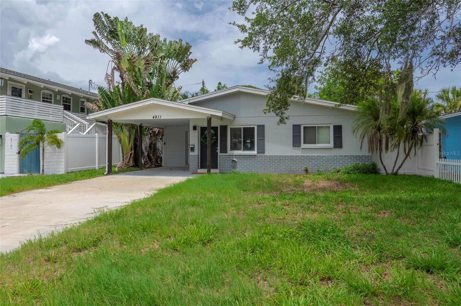 4911 Chancellor St NE, St Petersburg, FL 33703