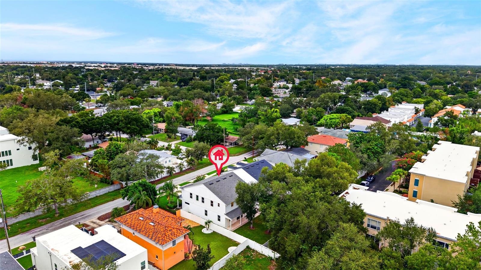 5818 12 S 6th St, Tampa, FL 33611