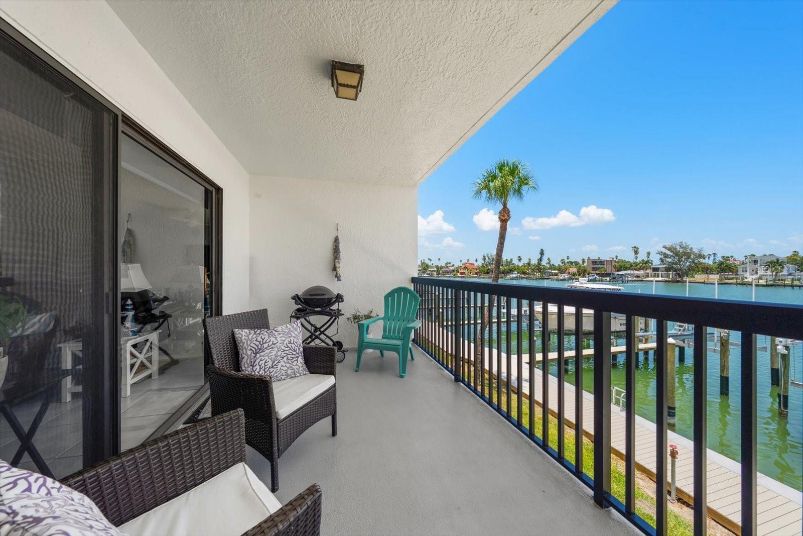 3111 Pass A Grille Way #110, St Petersburg, FL 33706