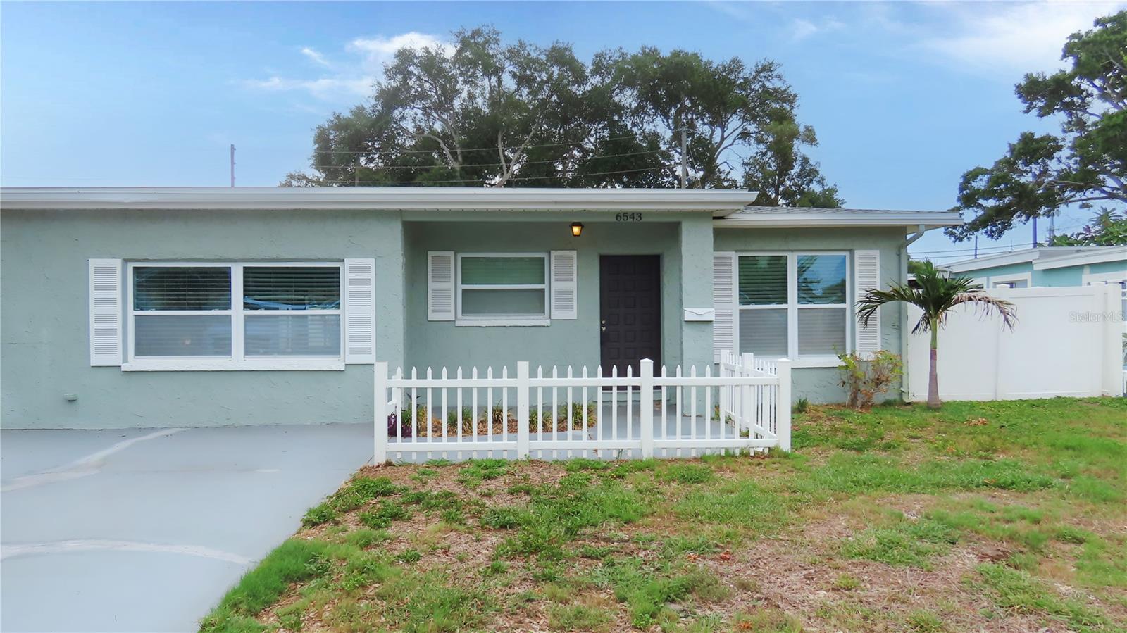 6543 34th Ter N, St Petersburg, FL 33710