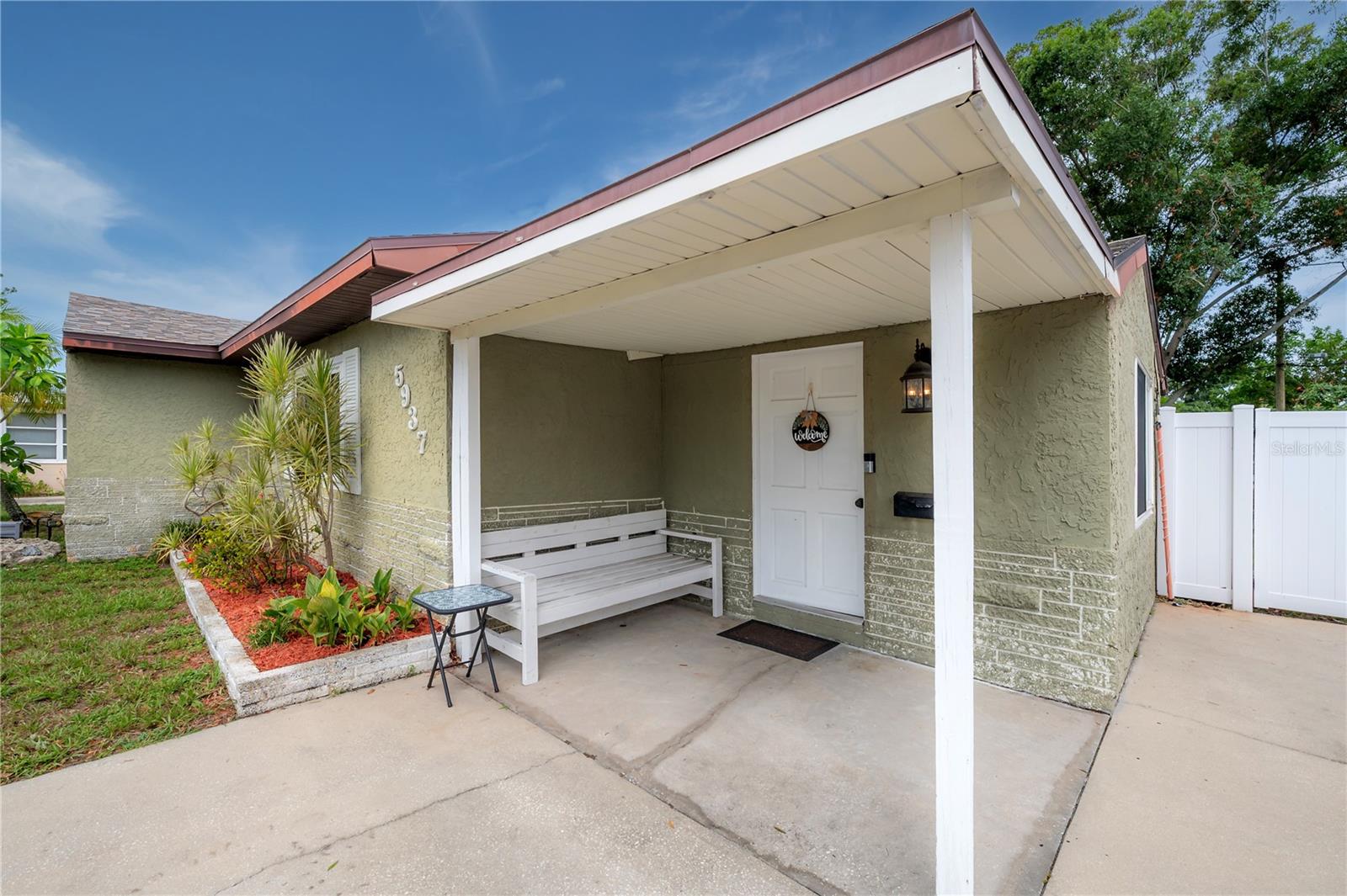 5937 13th Ave N, St Petersburg, FL 33710