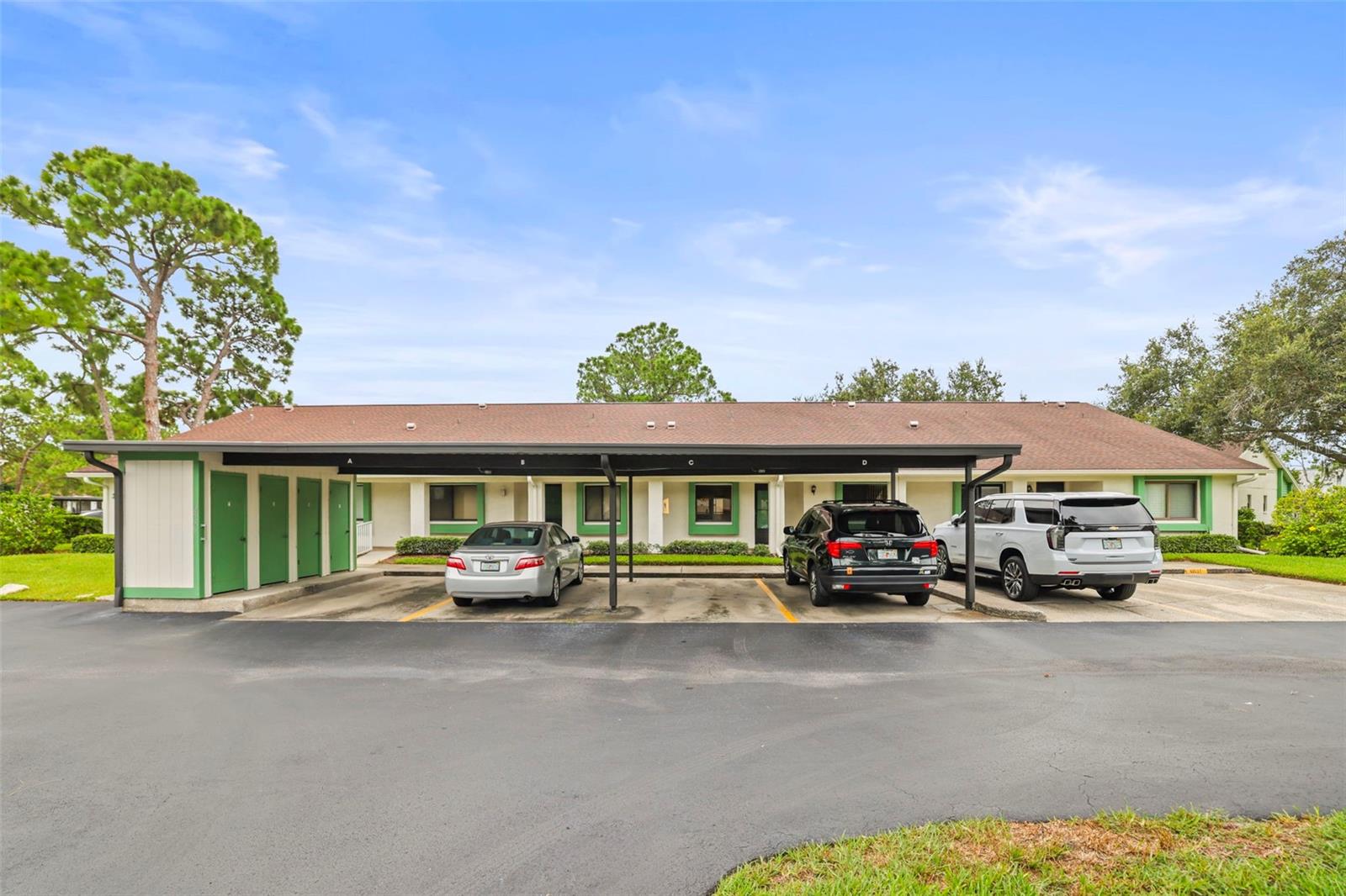 2556 Royal Pines Cir #13-C, Clearwater, FL 33763