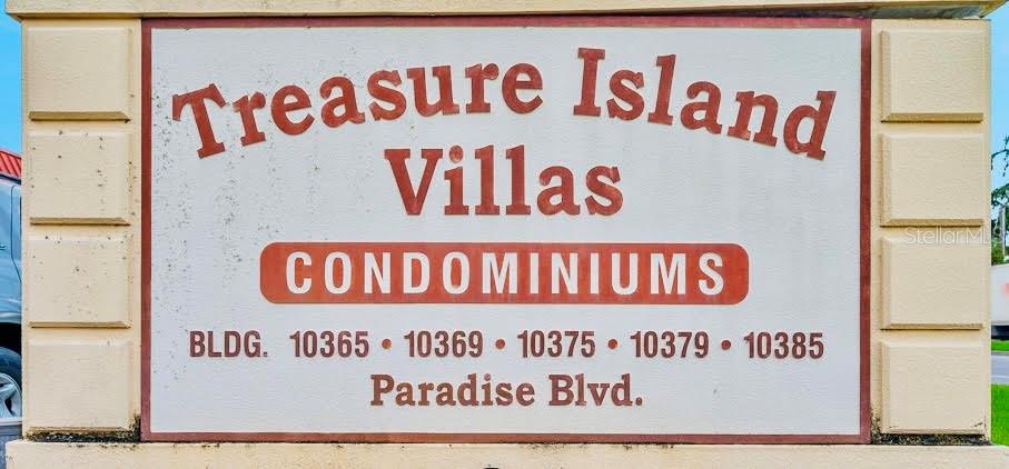 10365 Paradise Blvd #1, Treasure Island, FL 33706