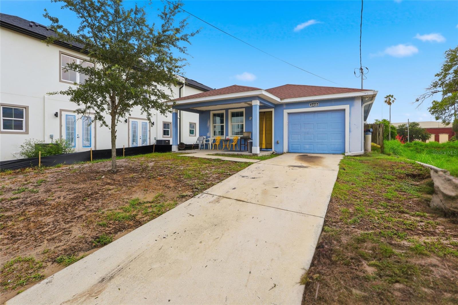 2215 E Columbus Dr, Tampa, FL 33605
