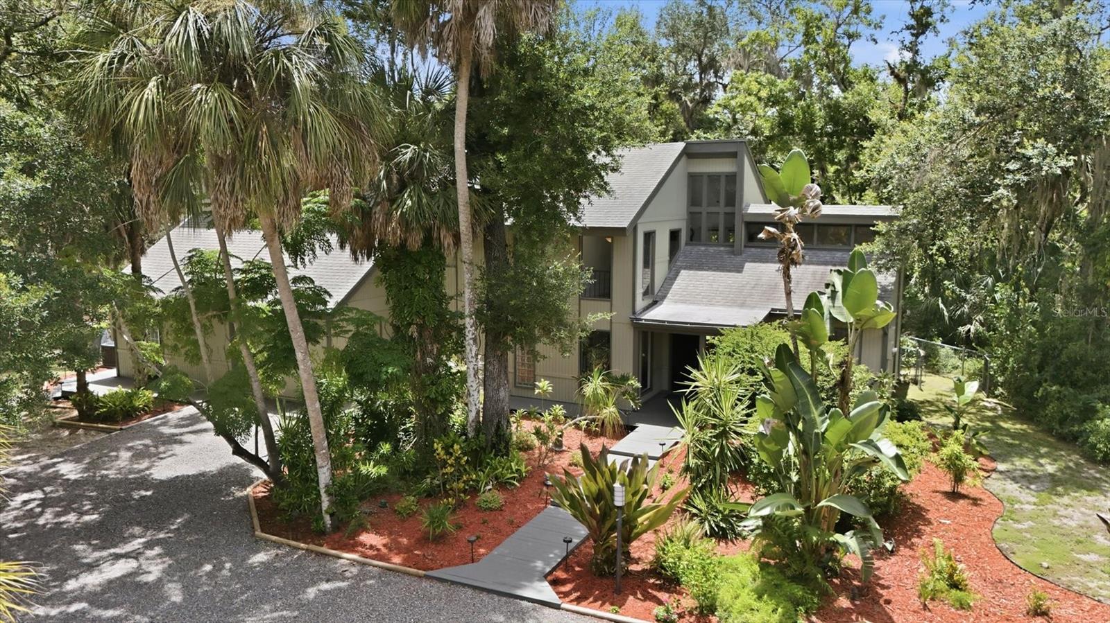 3805 62nd St E, Bradenton, FL 34208