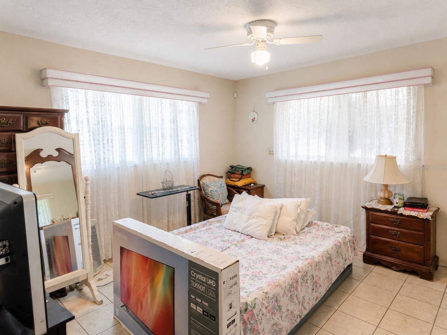 6035 7th St S, St Petersburg, FL 33705
