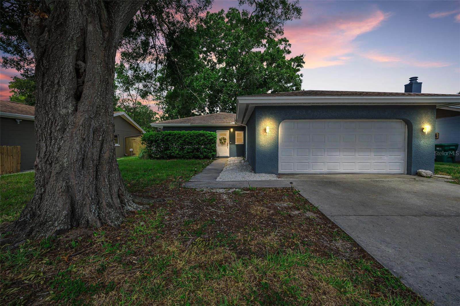 1760 E Orangeside Rd, Palm Harbor, FL 34683