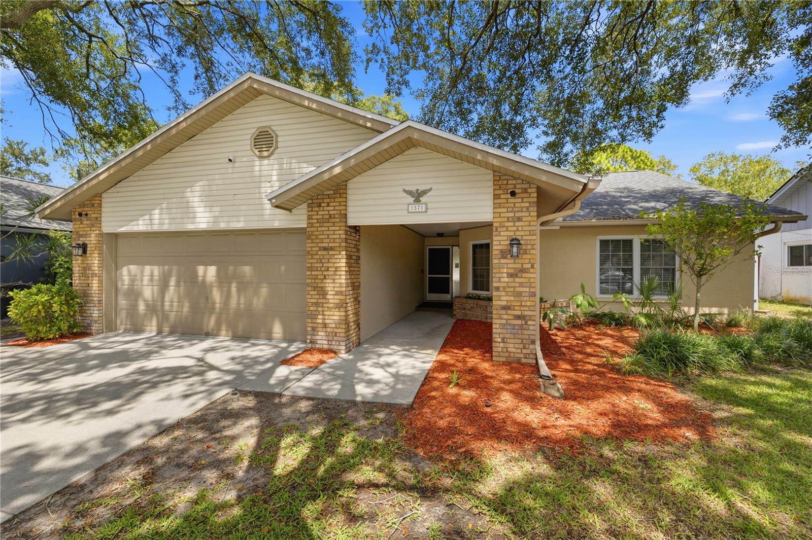 1570 Club Dr, Tarpon Springs, FL 34689