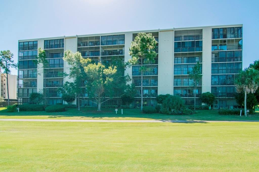 3300 Cove Cay Dr #1C, Clearwater, FL 33760