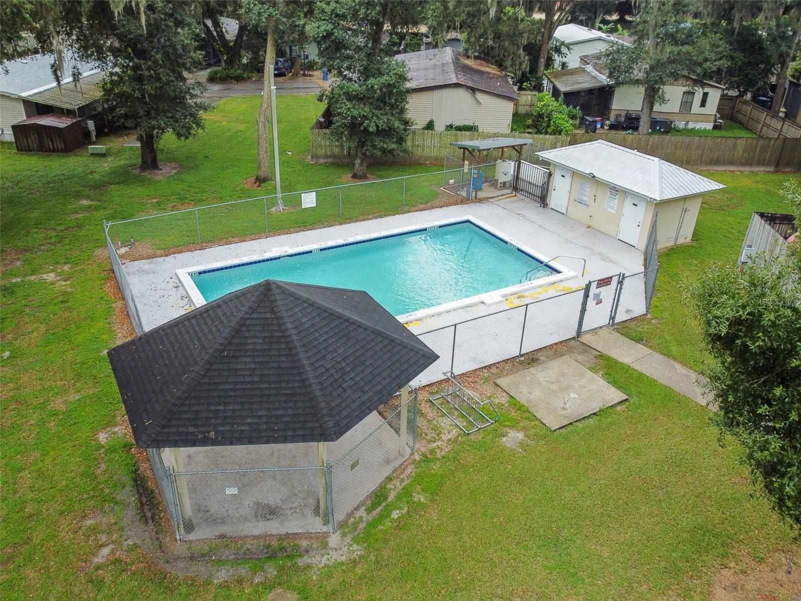 10607 Bay Hills Cir, Thonotosassa, FL 33592
