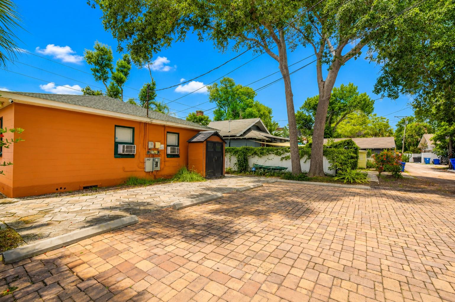 850 22nd Ave N, St Petersburg, FL 33704