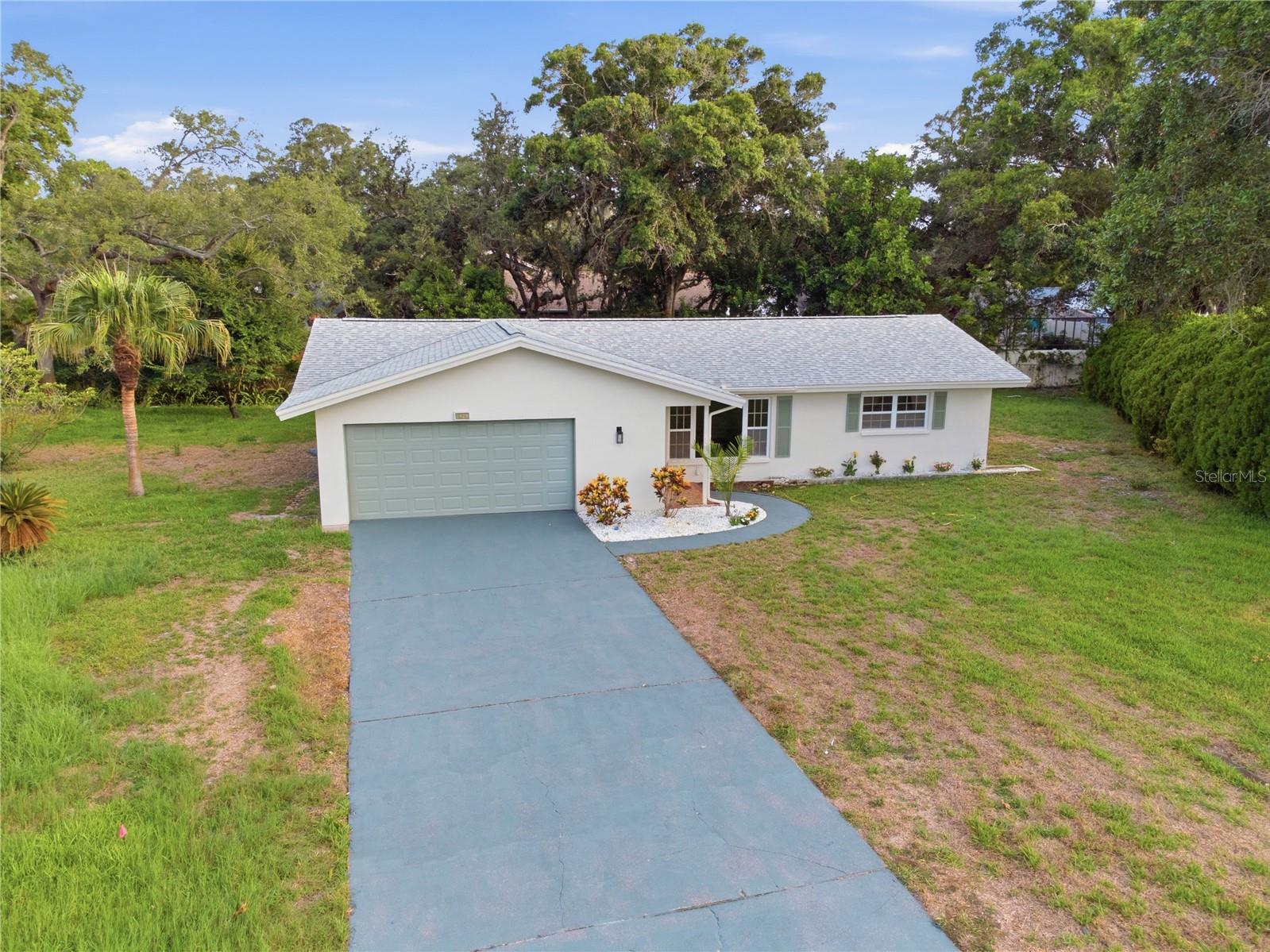 1920 Canadiana Ct, Dunedin, FL 34698
